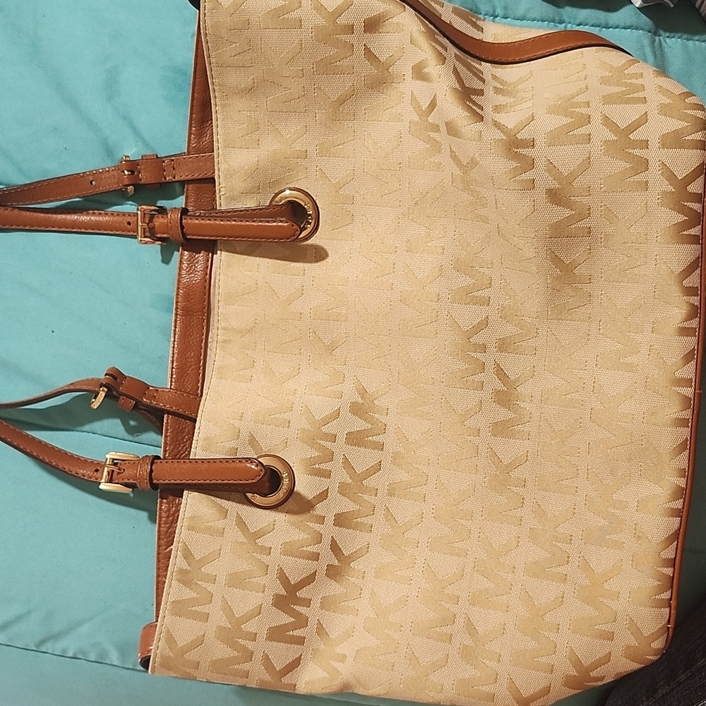 Michael kors tote bag